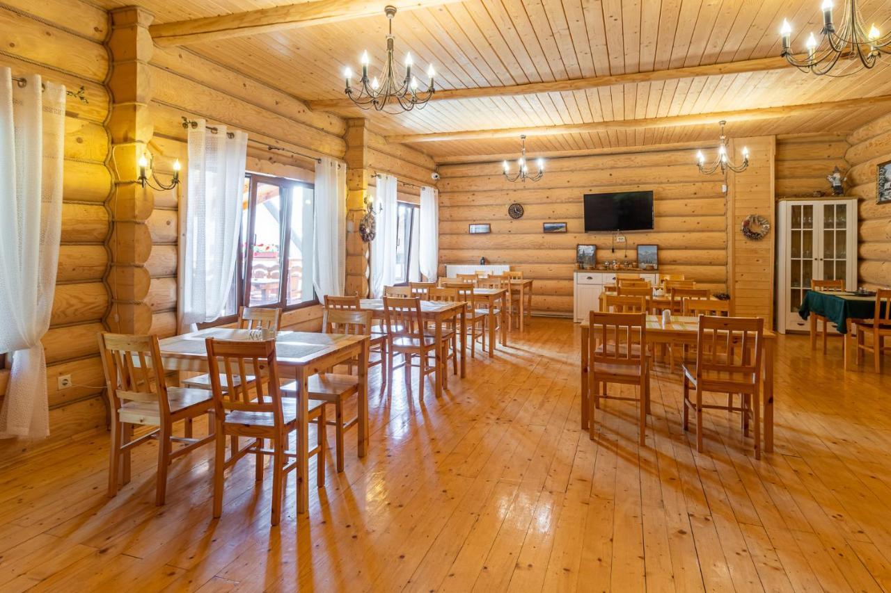 Konopka Guest House บูโคเวล ภายนอก รูปภาพ