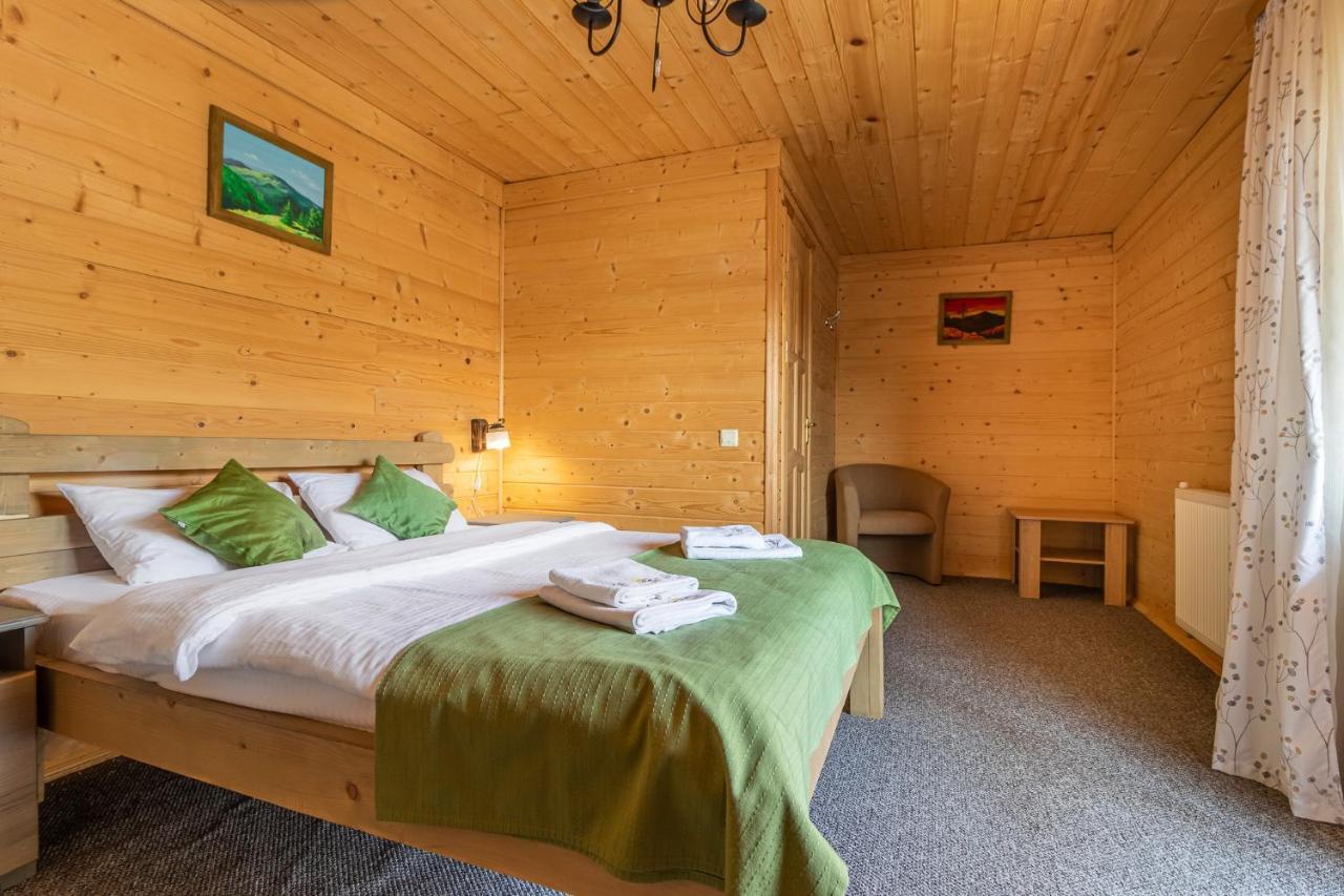Konopka Guest House บูโคเวล ภายนอก รูปภาพ