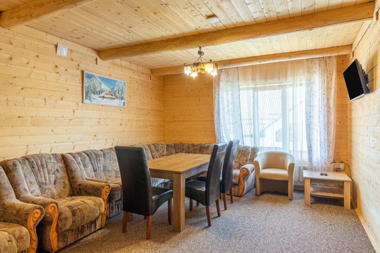 Konopka Guest House บูโคเวล ภายนอก รูปภาพ
