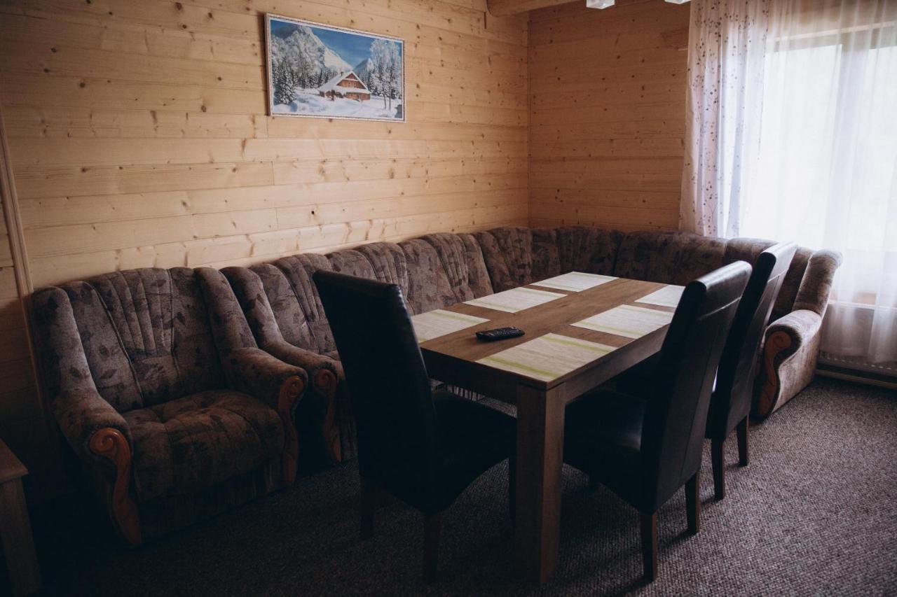Konopka Guest House บูโคเวล ภายนอก รูปภาพ