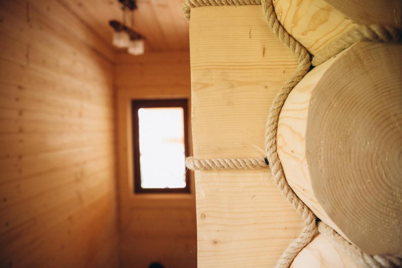 Konopka Guest House บูโคเวล ภายนอก รูปภาพ